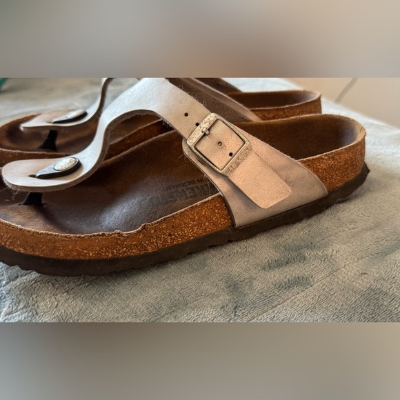 Birkenstock Gizeh Sandals – Silver Leather – Women’s 7 / EU 37– Made in Germany - Picture 3 of 5